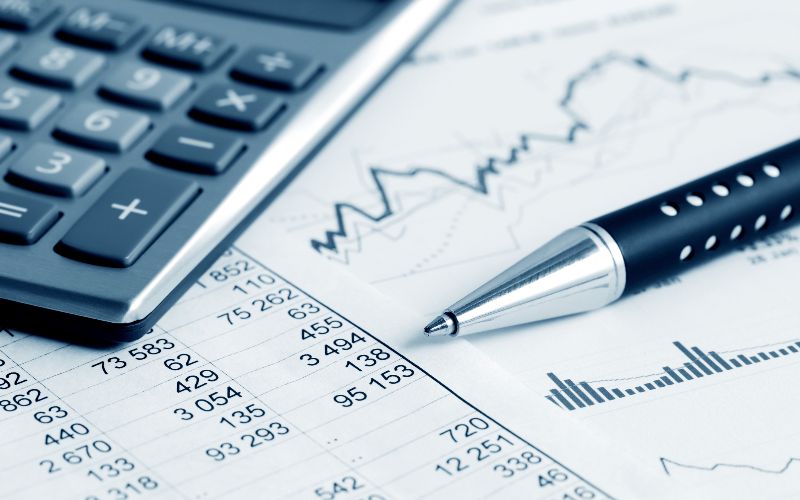 ccounting-services-for-small-business-south-africa-financial-accounting-stock-market-graphs-charts-min
